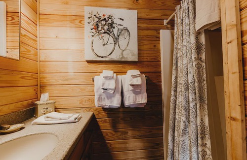 Dubois House | The Lodge at Arcady Ridge Ranch, Sleep 6-14, Mountain Views, NEW SAUNA!