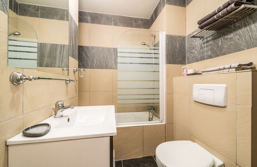 Bogeve Apartment | Holiday Apartment "Gîte Le Jorat - Appartement C" with Private Terrace & Wi-Fi