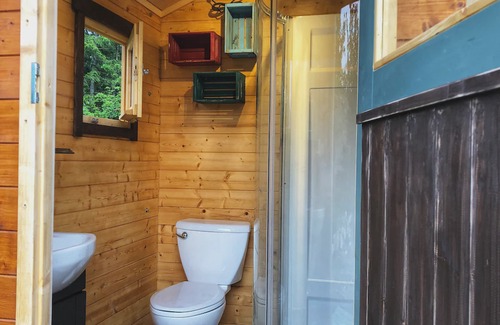 Nelson Cabin | Peaceful and Relaxing Cabin with Breathtaking Views!