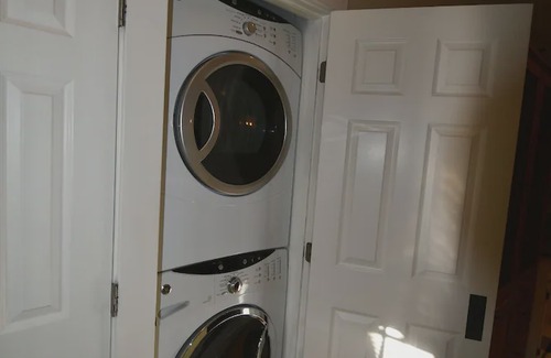 West Eugene Apartment | Delightful Cottage in Central Eugene