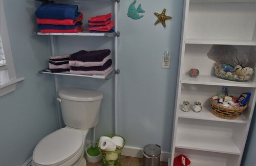 Black Point Cottage | Idyllic, sparkling clean ocean/beach cottage for your spontaneous getaway.