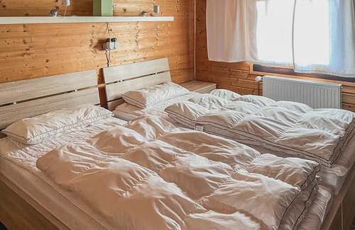 Escherode House | Stunning Home In Staufenberg With Wifi