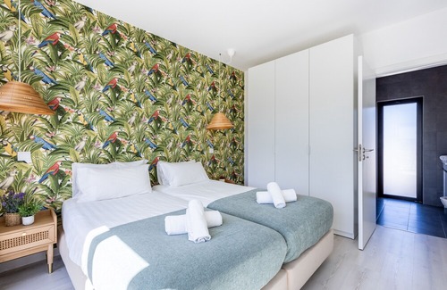 Sagres House | Villa Drop In with private pool and garden in Sagres
