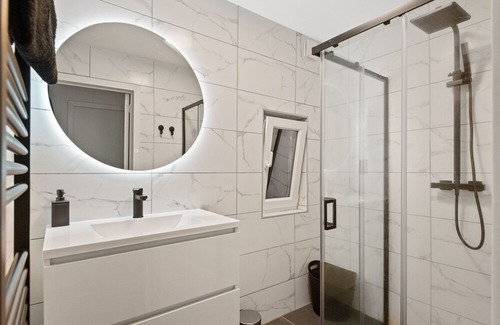 Willebroek Apartment | Modern apartment with garage box and free wifi