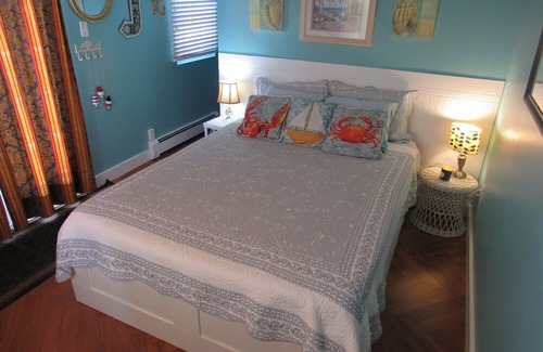 Black Point Cottage | Idyllic, sparkling clean ocean/beach cottage for your spontaneous getaway.