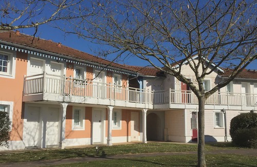 Marciac Apartment | Coquet type 2 Marciac on the lakefront in the heart of nature