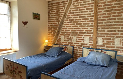 Souvigny Cottage | Charming farmhouse with pool, near historic Souvigny, family-friendly amenities and activities