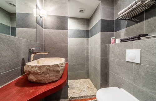 Bogeve Apartment | Holiday Apartment "Gîte Le Jorat - Appartement C" with Private Terrace & Wi-Fi