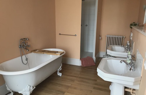 Journet House | Luxurious Chateau with Private Pool, Tennis and Par 3 Golf