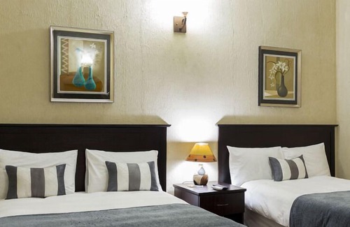 Chingola Hotel | Mokorro Game Ranch and Lodge