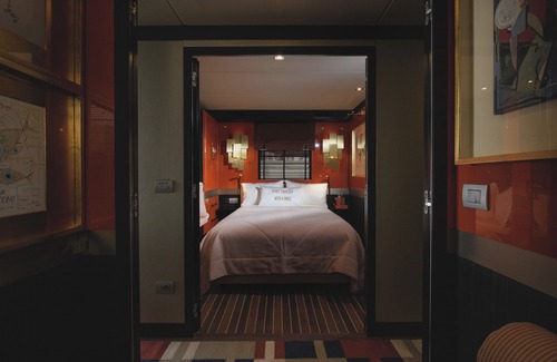 La Savina Hotel | House of Hütter - Floating Home Goldfinger