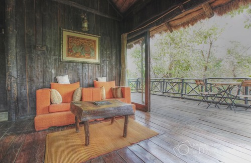 Tala Hotel | Pugdundee Safaris- Tree House Hideaway