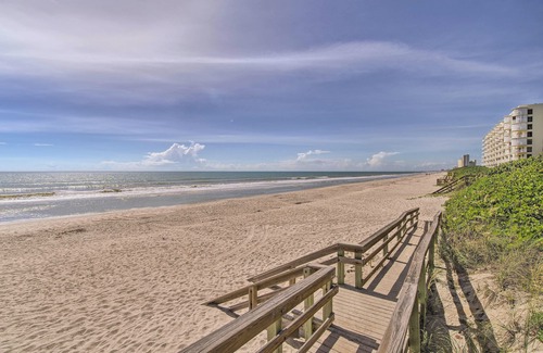 Golden Beach Estates House | Quiet Satellite Beach Home with Lanai, Walk to Beach