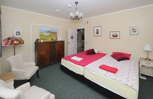 Myrdalshreppur House | Arsalir Guesthouse Vik B&B