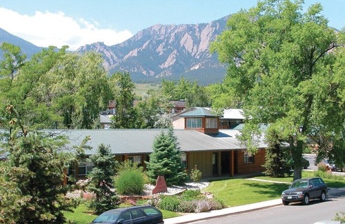 Baseline Sub Apartment | Fully Furnished, All-Inclusive, Flexible Lease Terms!