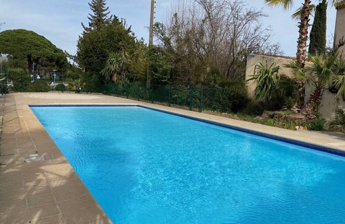 Mandelieu-la-Napoule Beach House | Cosy apartment 7 minutes walk from the sea!