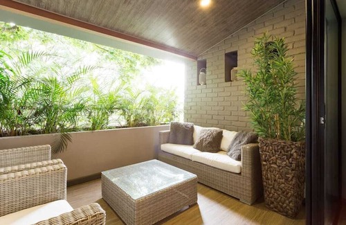 La Florida Apartment | The Belmonte Penthouse | Daily Clean | Bfast | Sound System | Dimmable Lights
