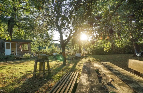 Deuten Apartment | Cozy vacation apartment in the apple orchard