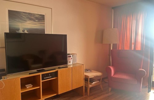 Beatenberg Apartment | Apartment in the hotel with a view of the mountains and lake!