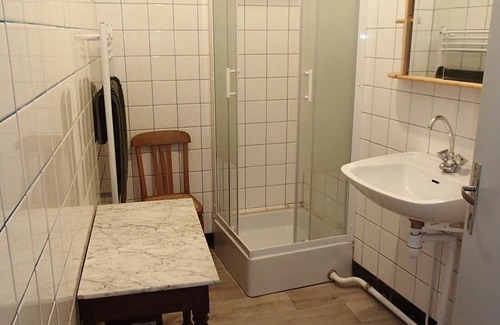 Gissac Apartment | Sabatier Apartment at the Eco-Museum – Authentic 1960s Farmhouse