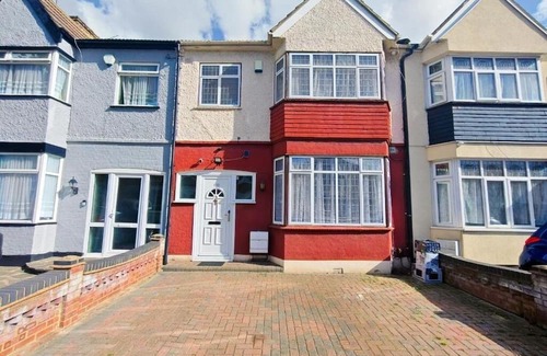 Seven Kings Apartment | Shelters Residentials – Comfortable Aparthotel Living in Seven Kings