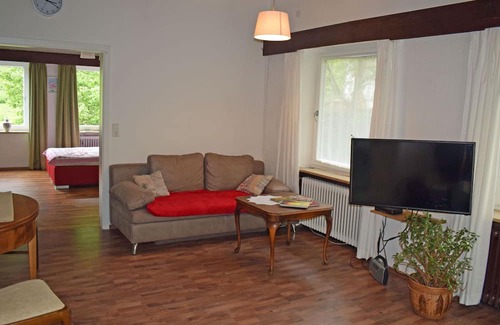 Waldkirch Apartment | Apartment 'Kandelbleibe' with Balcony and Wi-Fi
