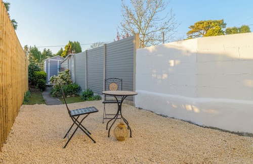 St. Dennis House | Cosy cottage, conveniently located in the heart of Cornwall, perfect family base