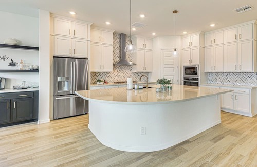 Avondale House | Getaway w/ Fenced Yard: 4 Mi to Phoenix Raceway
