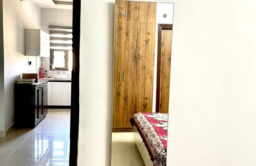Kharar Apartment | Private Room in Peaceful Flat Attached Washroom