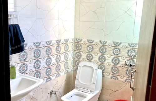 Kharar Apartment | Private Room in Peaceful Flat Attached Washroom