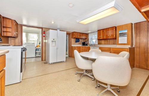 Ladiesburg Other | 2 Br. Farmhouse Getaway - Close to everything, but far enough away to relax