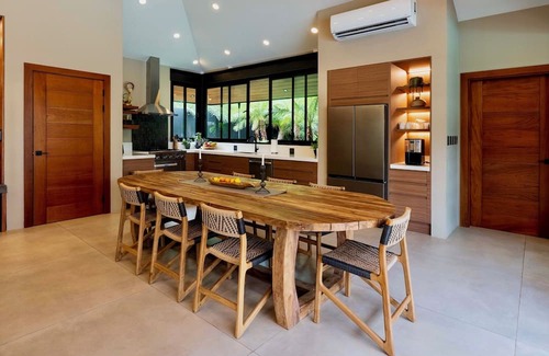 Santa Barbara Villa | NEW Balinese Inspired Luxury Villa