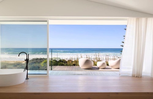 Avoca Beach House | Dune House by Contemporary Hotels