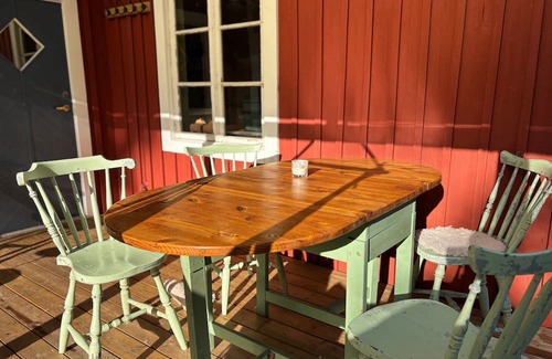 Hogsby Municipality House | Hus Blommekulla - Historic Swedish house in a secluded location with boats & pure nature