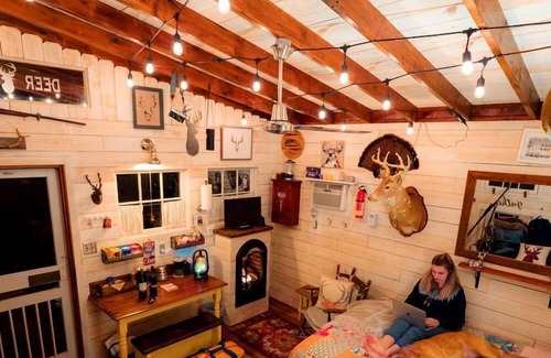 Dunlap Cabin | Tree House Glamping near Fall Creek Falls State Park and Chattanooga, Tennessee