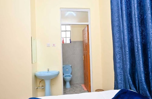Nanyuki Bed & Breakfast | Perfect 2-bedroom bed & breakfast in Nanyuki. Mt Kenya Views.