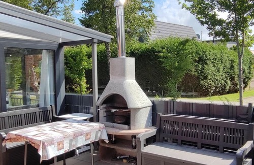 Bedekaspel House | Cozy 4-star vacation home with jetty, on the "Great Sea"