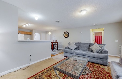 Northside House | Royal Retreat with enclosed yard and screened in back patio