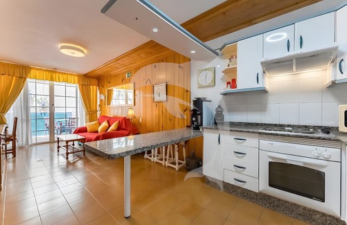 Granadilla de Abona House | Vacation Home 'Nice 14c El Medano Beach Only' with Shared Pool