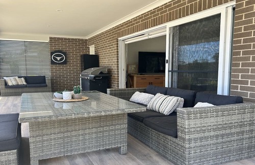 Sussex Inlet House | Sandy Quays - Stunning Waterfront Property