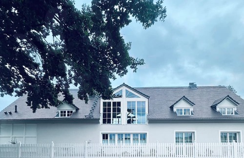 Frohburg House | Large country house with pool & fireplace - 30 min. Leipzig.