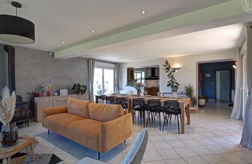 Chevrieres Cottage | Comfortable cottage for 12 with private garden and spa in Auvergne-Rhône-Alpes