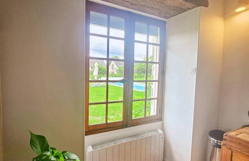 Sainte-Maure-de-Touraine Cottage | Family cottage with heated pool and wifi in Touraine