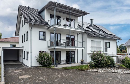 Bad Waldsee Apartment | Apartment '1 Erdgeschoss' with Private Terrace and Wi-Fi