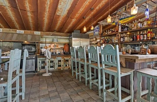 Valdosta House | Welcome To the Ranch at White Water- Charming home on 5 acres with event patio.