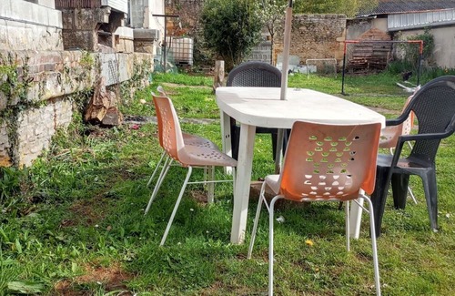 Cagny House | Homerez - Charming house with enclosed garden in Cagny