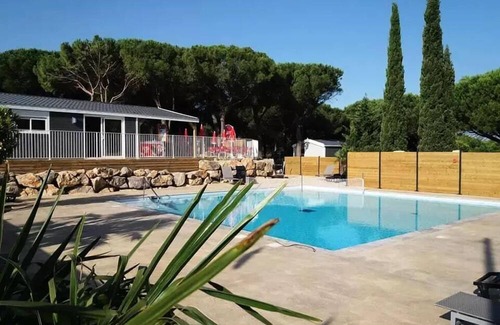 Bizanet House | Ushuaïa Villages Camping Figurotta * - Mobile Home Mistral 35m² - 2 bedrooms + air conditioning + covered terrace for 6 people