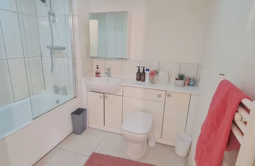 Southall Green House | Apartment - located in Southall 1 Double bedroom with additional bed if required