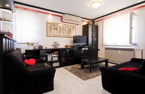 Zadar Apartment | Spatious 2-bedroom family apartment