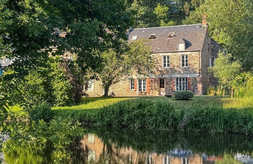 Cahan House | Normandy Countryside Charming House by River